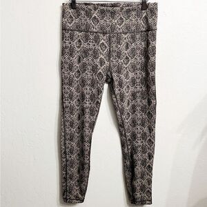 ATHLETA Python Brown Snake Print Brown Ultimate 7/8 Tights Leggings Medium‎